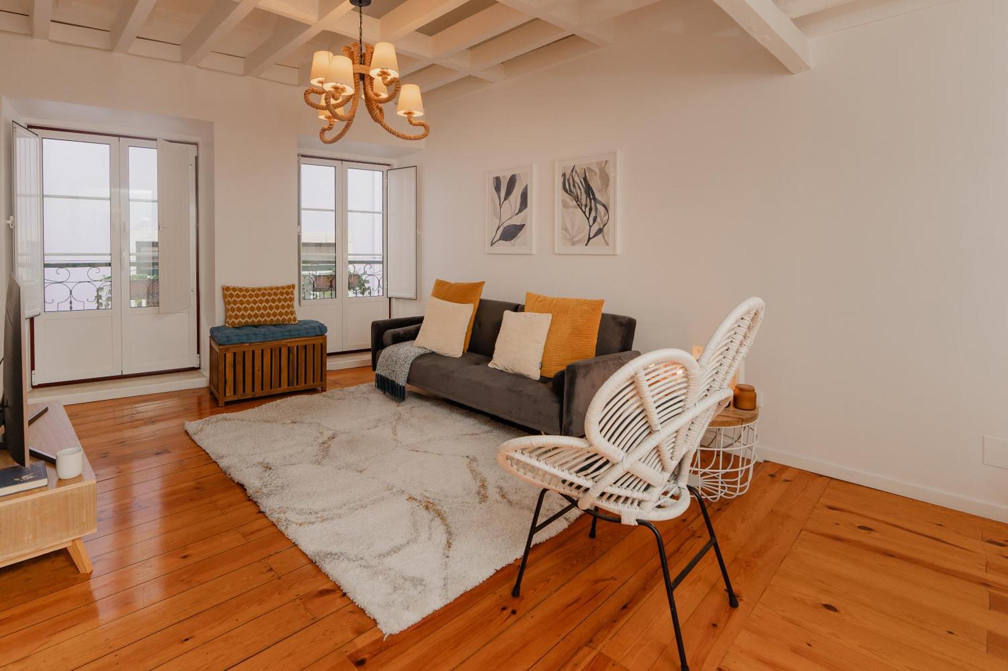 Stylish Getaway In A Mezzanine Flat By The Castle Apartment Lisbon Exterior photo