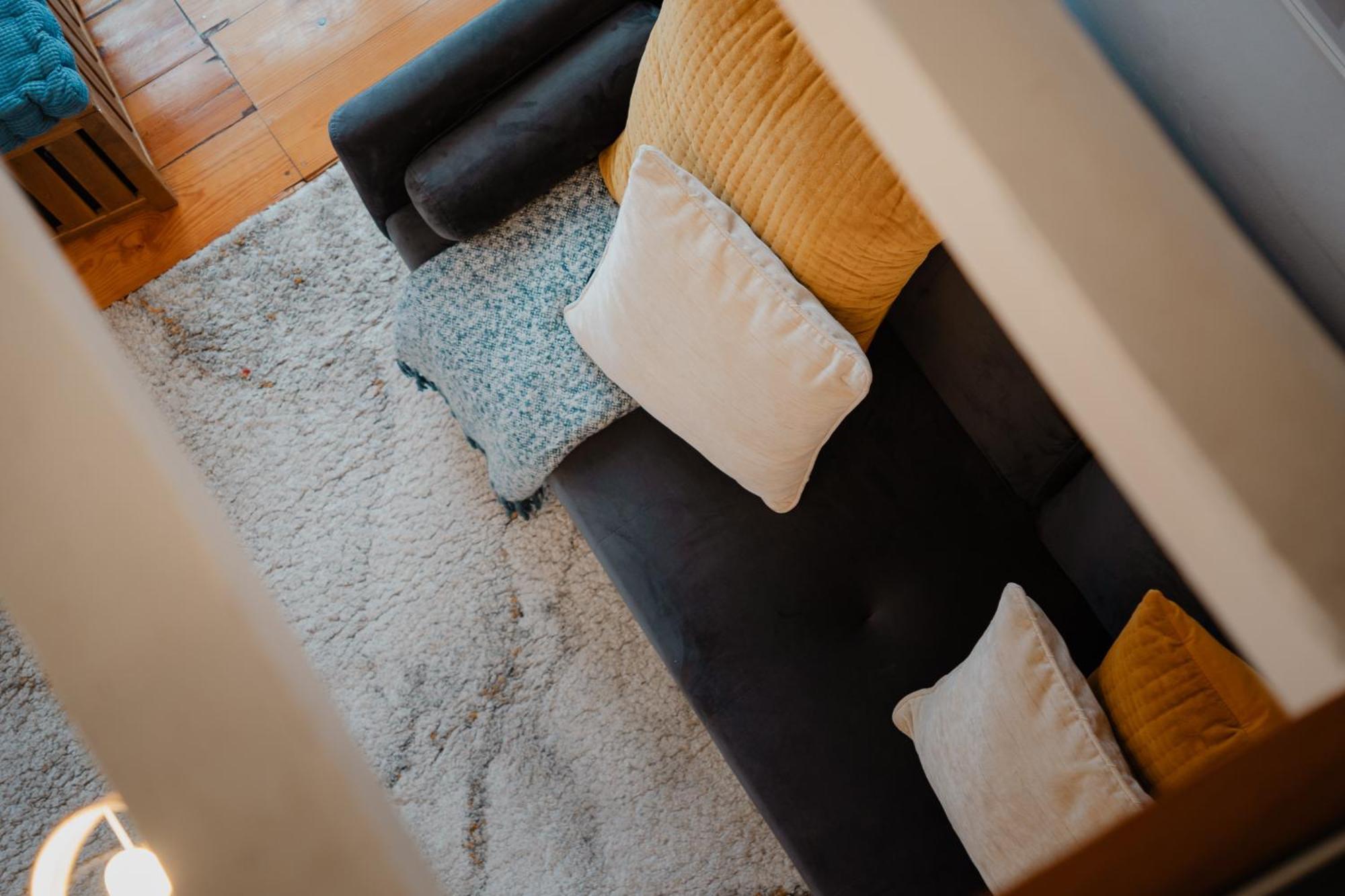 Stylish Getaway In A Mezzanine Flat By The Castle Apartment Lisbon Exterior photo