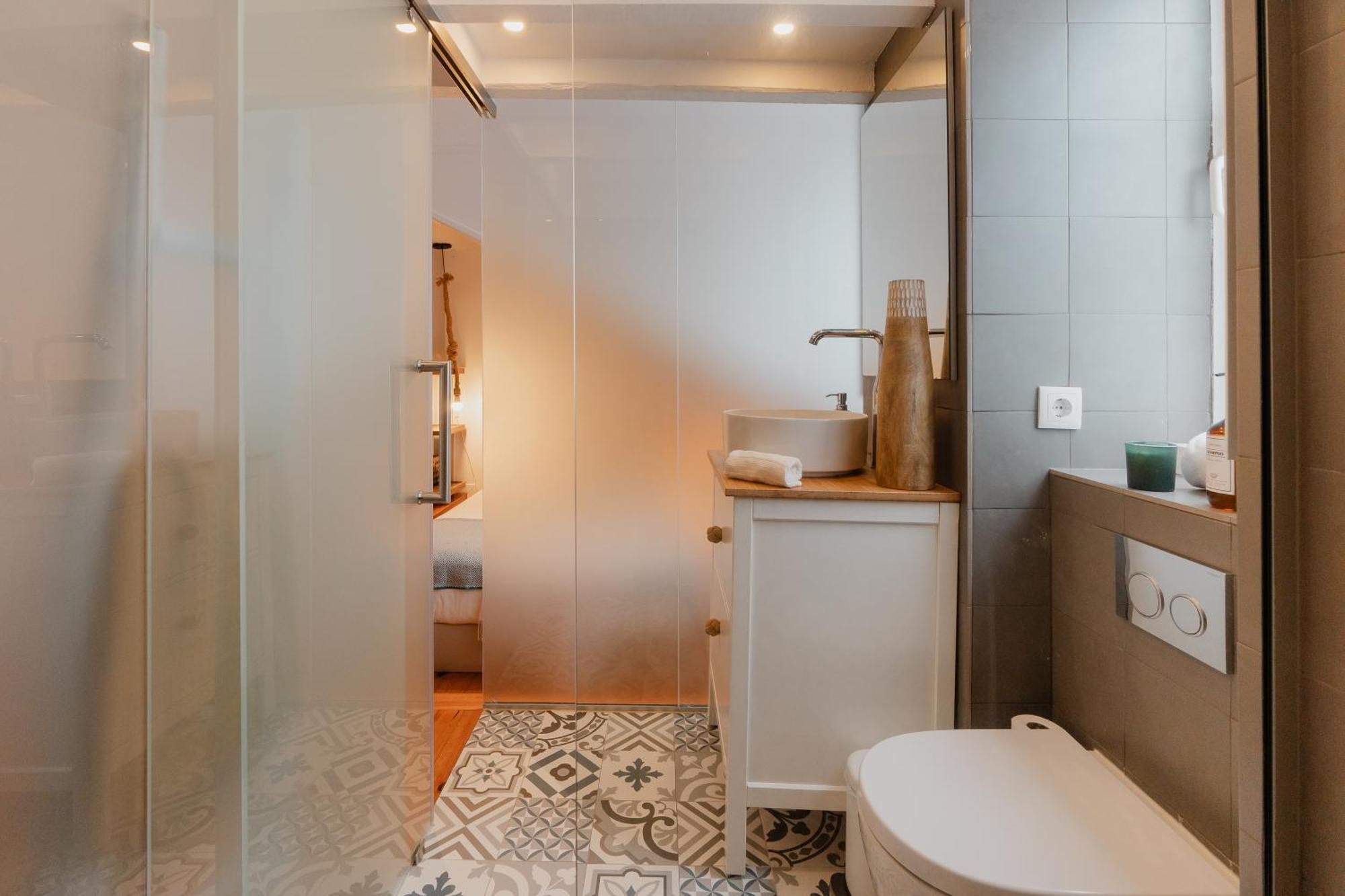 Stylish Getaway In A Mezzanine Flat By The Castle Apartment Lisbon Exterior photo
